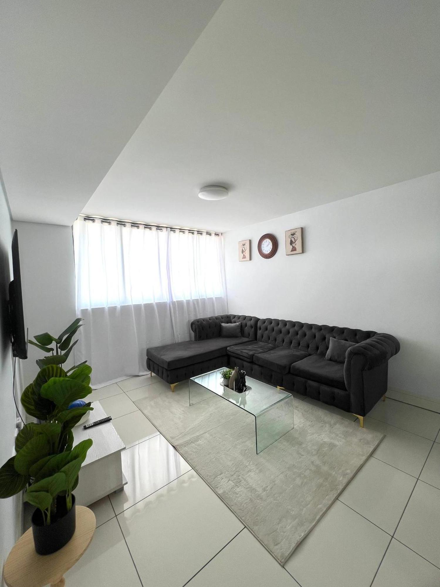 Cosy Apartment In The Heat Of The City Уиндхоек Екстериор снимка