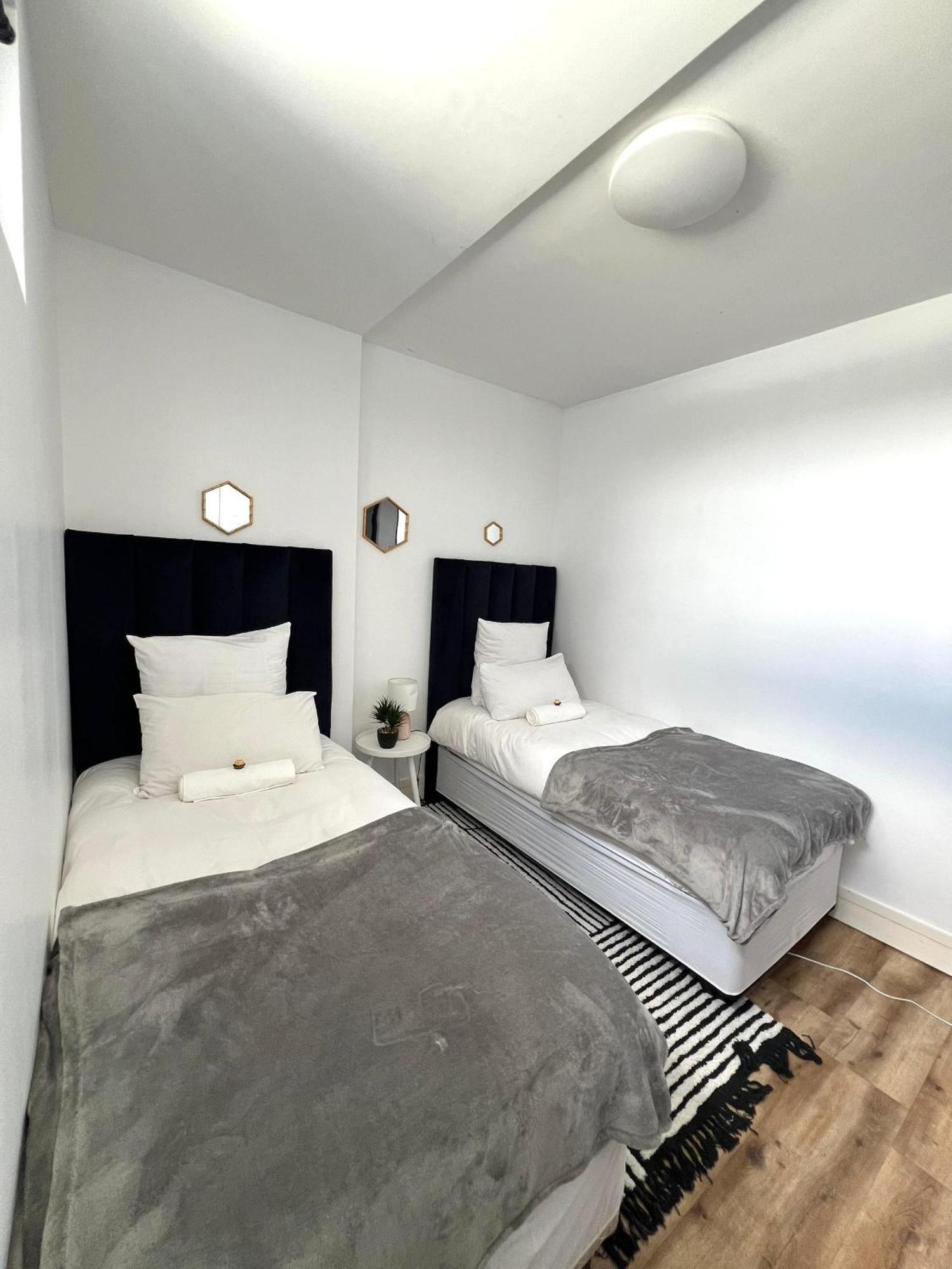 Cosy Apartment In The Heat Of The City Уиндхоек Екстериор снимка