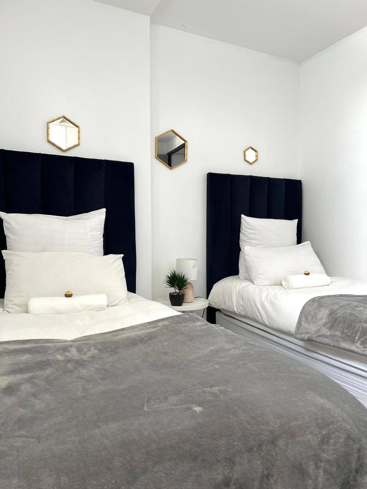 Cosy Apartment In The Heat Of The City Уиндхоек Екстериор снимка
